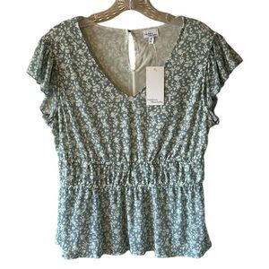 NEW Madison & Berkeley Floral Top